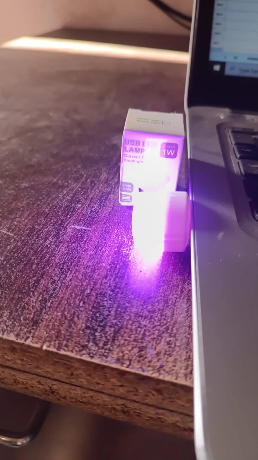 USB LED LAMP Night Light, Mini Portable for PC, home and Laptop.